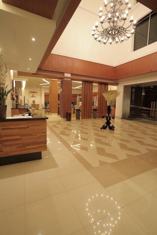 Aston Tanjung City Hotel Tanjung (Kalimantan) Exterior foto