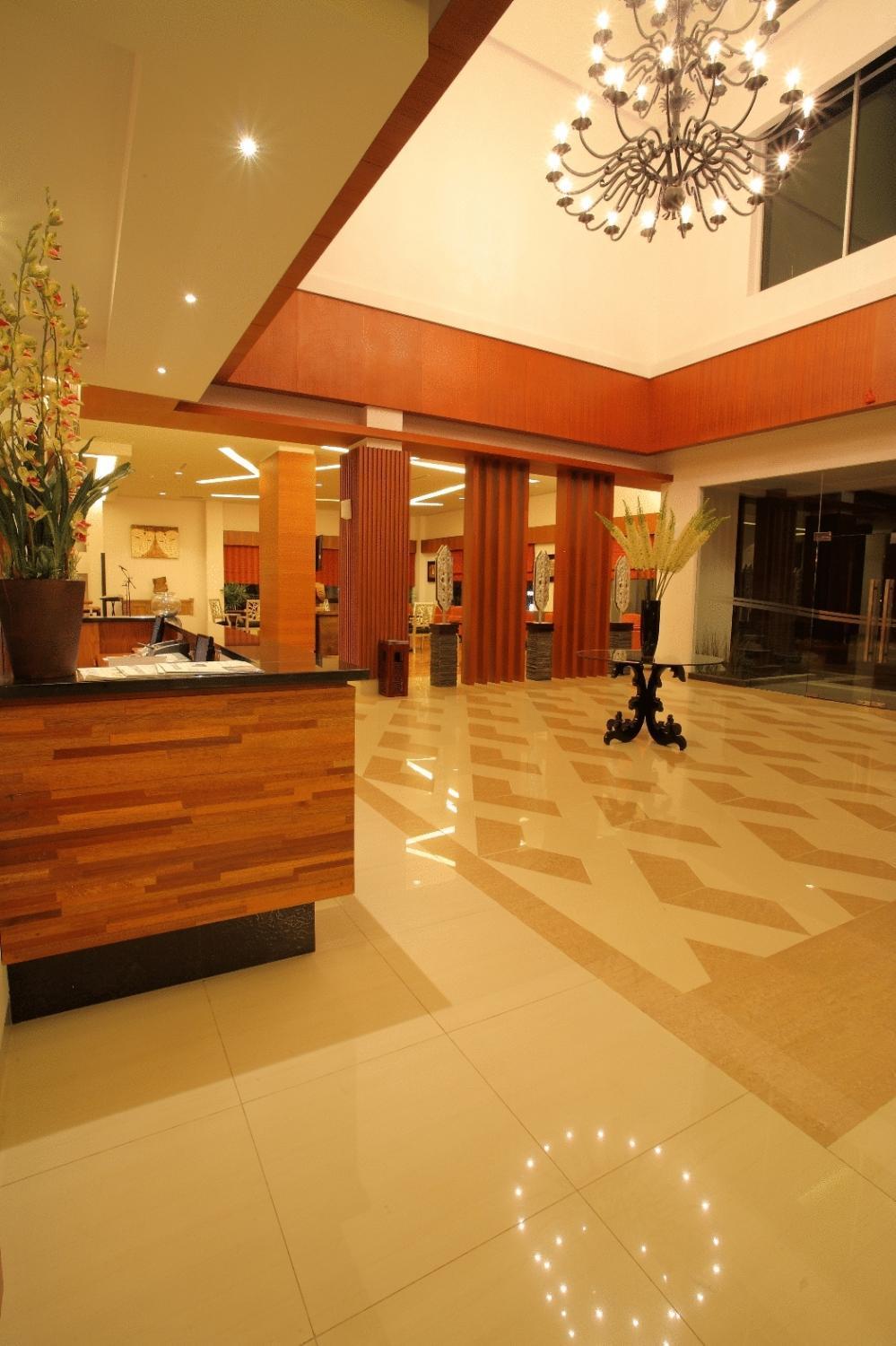 Aston Tanjung City Hotel Tanjung (Kalimantan) Exterior foto