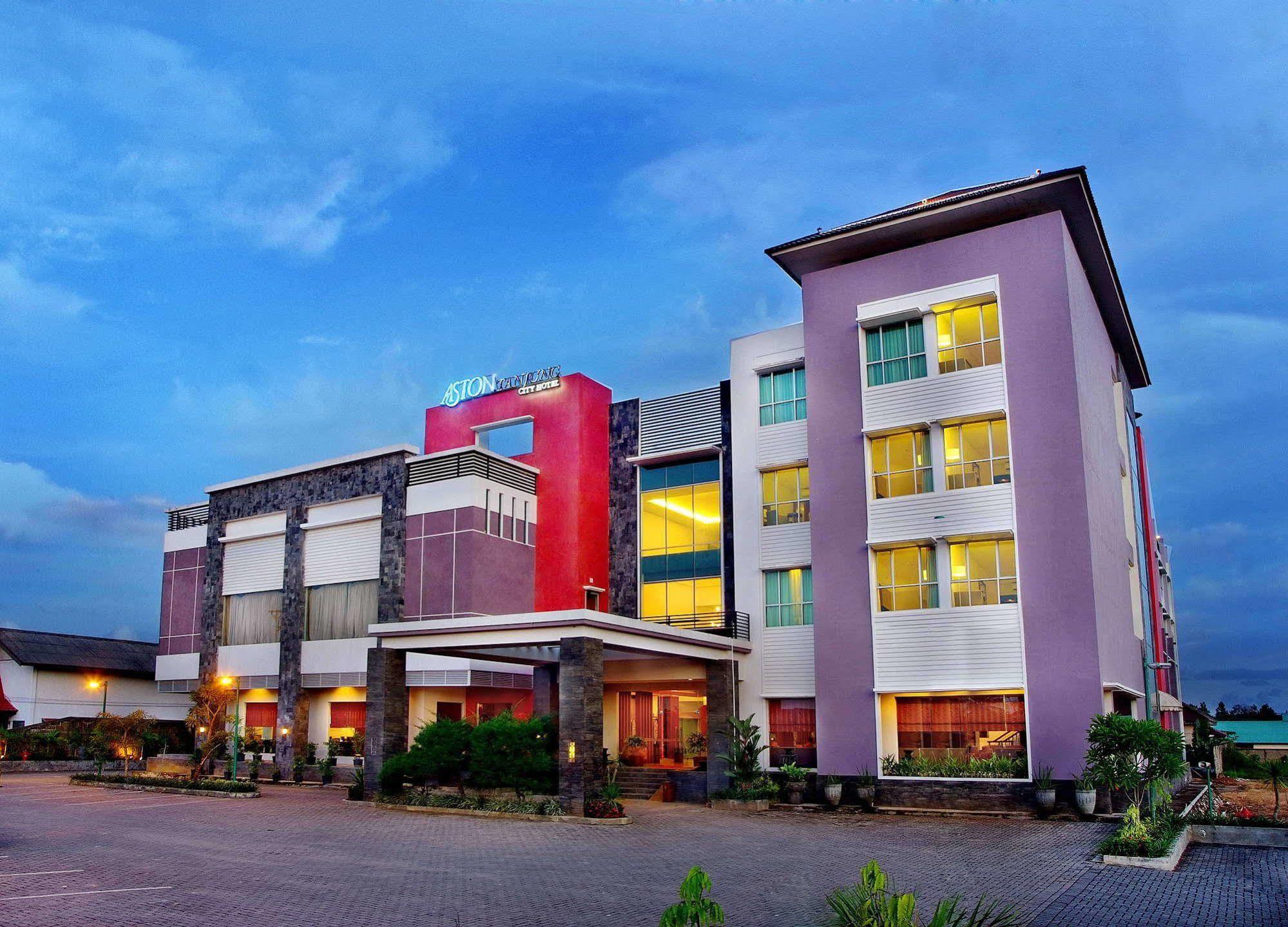 Aston Tanjung City Hotel Tanjung (Kalimantan) Exterior foto