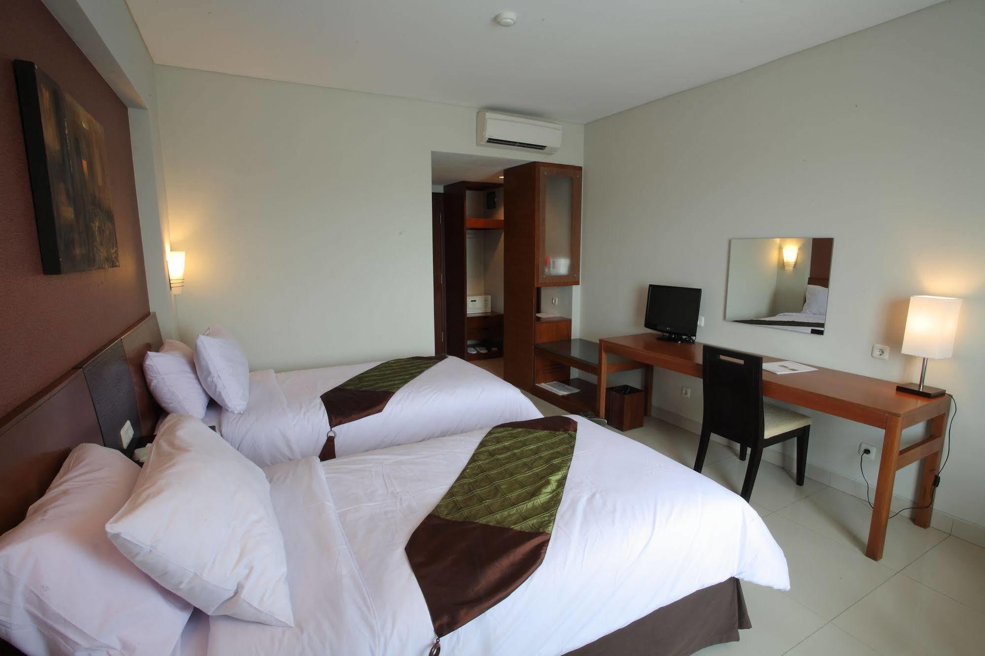 Aston Tanjung City Hotel Tanjung (Kalimantan) Exterior foto