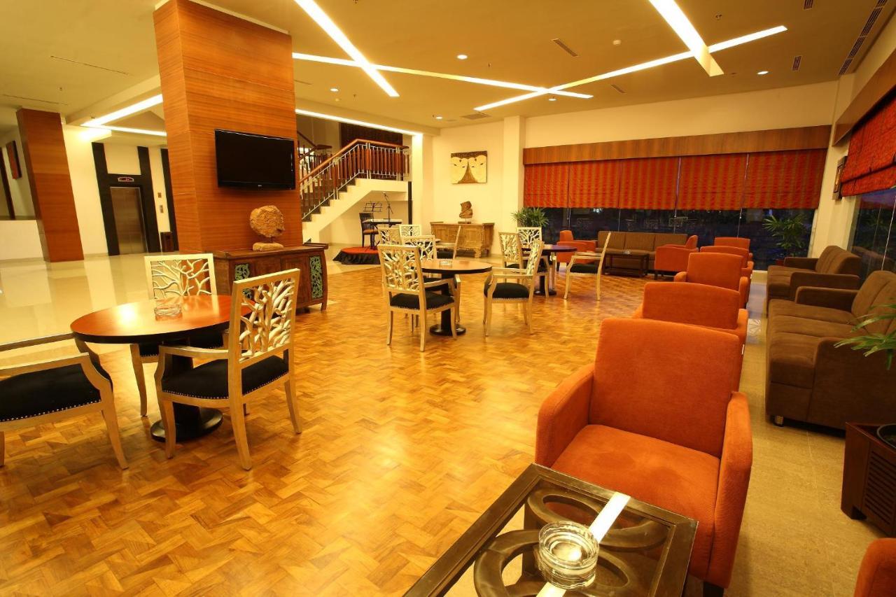 Aston Tanjung City Hotel Tanjung (Kalimantan) Exterior foto